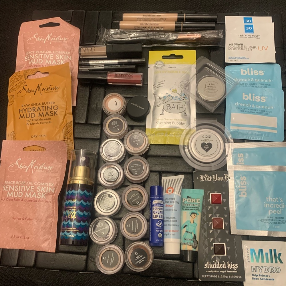 Makeup bundle